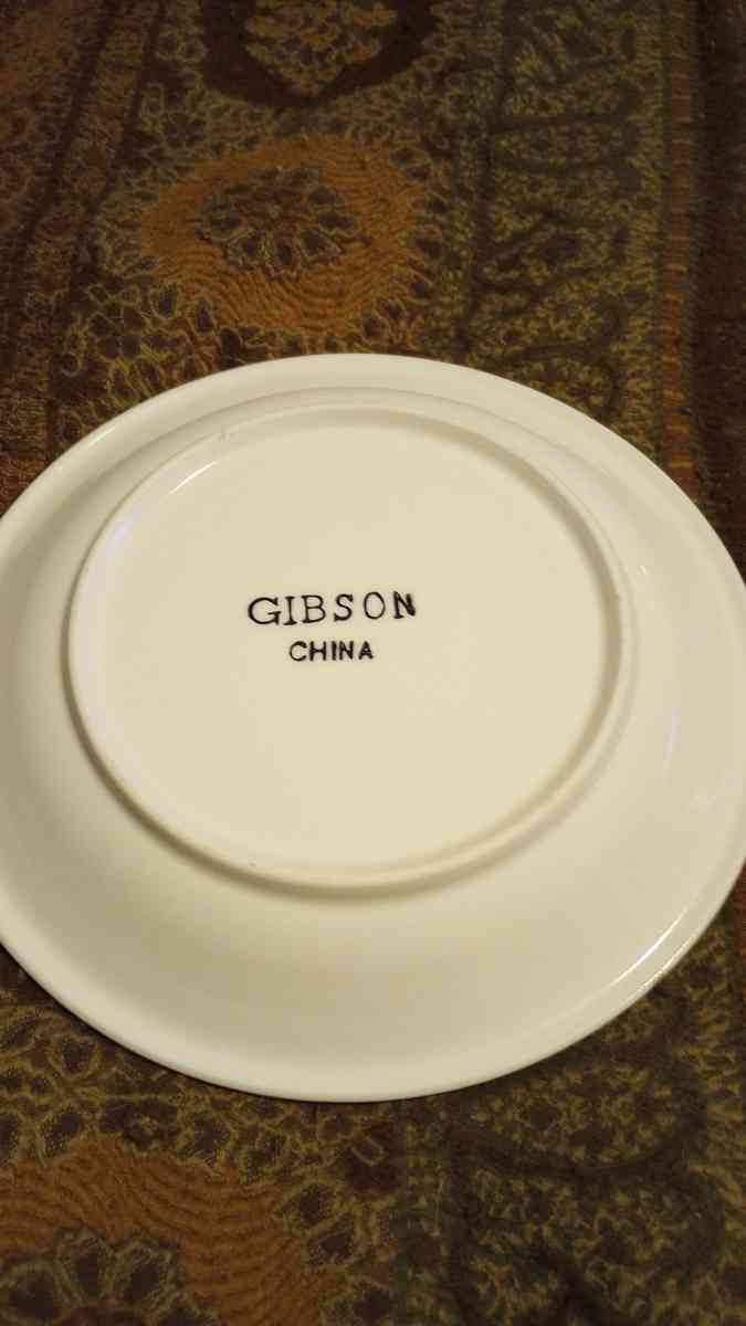 Fine China Set - Jacksonville, North Carolina - FleaMarketBay