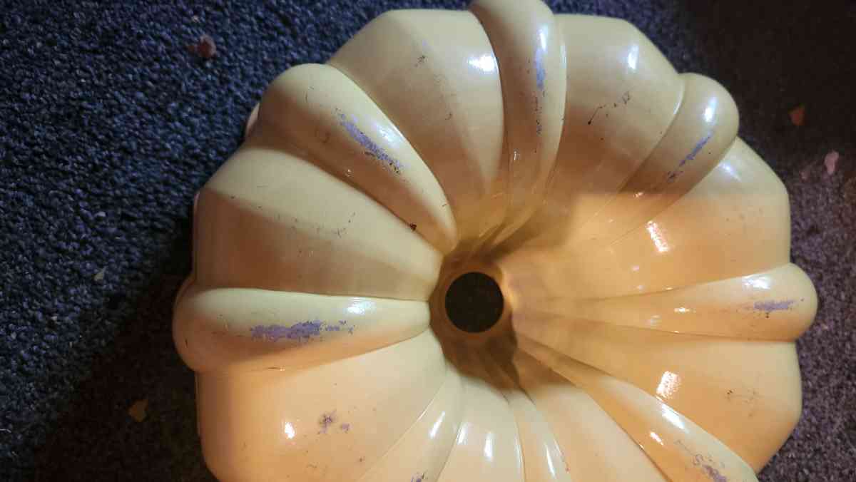 Passed Down from Mom Pan - Hawley, Pennsylvania - FleaMarketBay