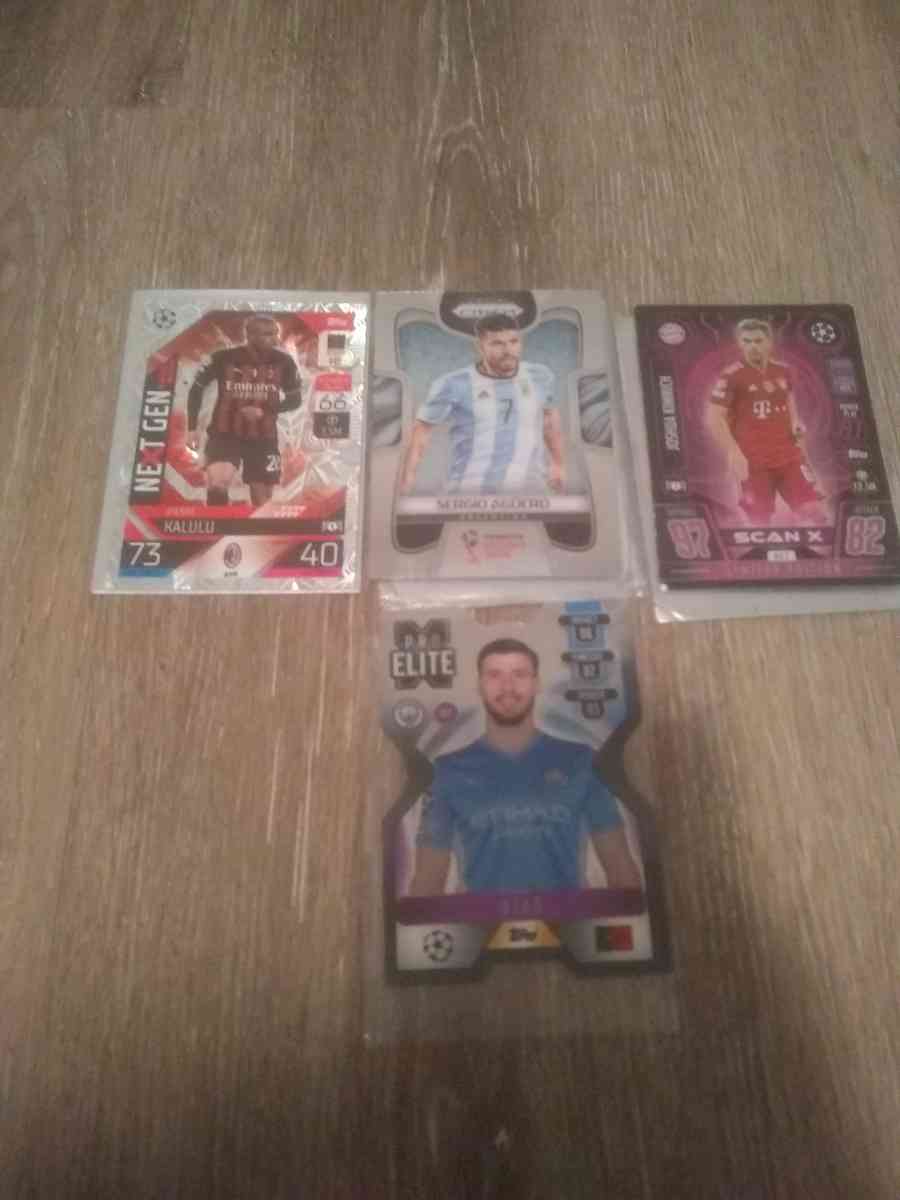 4 really rare soccer cards - Adams, New York - FleaMarketBay