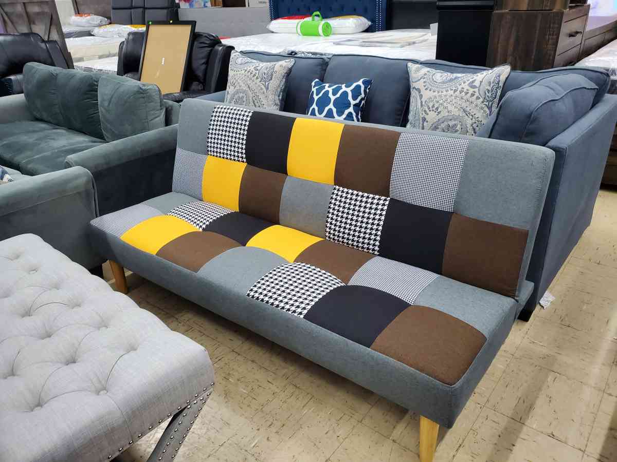 nice futon - Indianapolis, Indiana