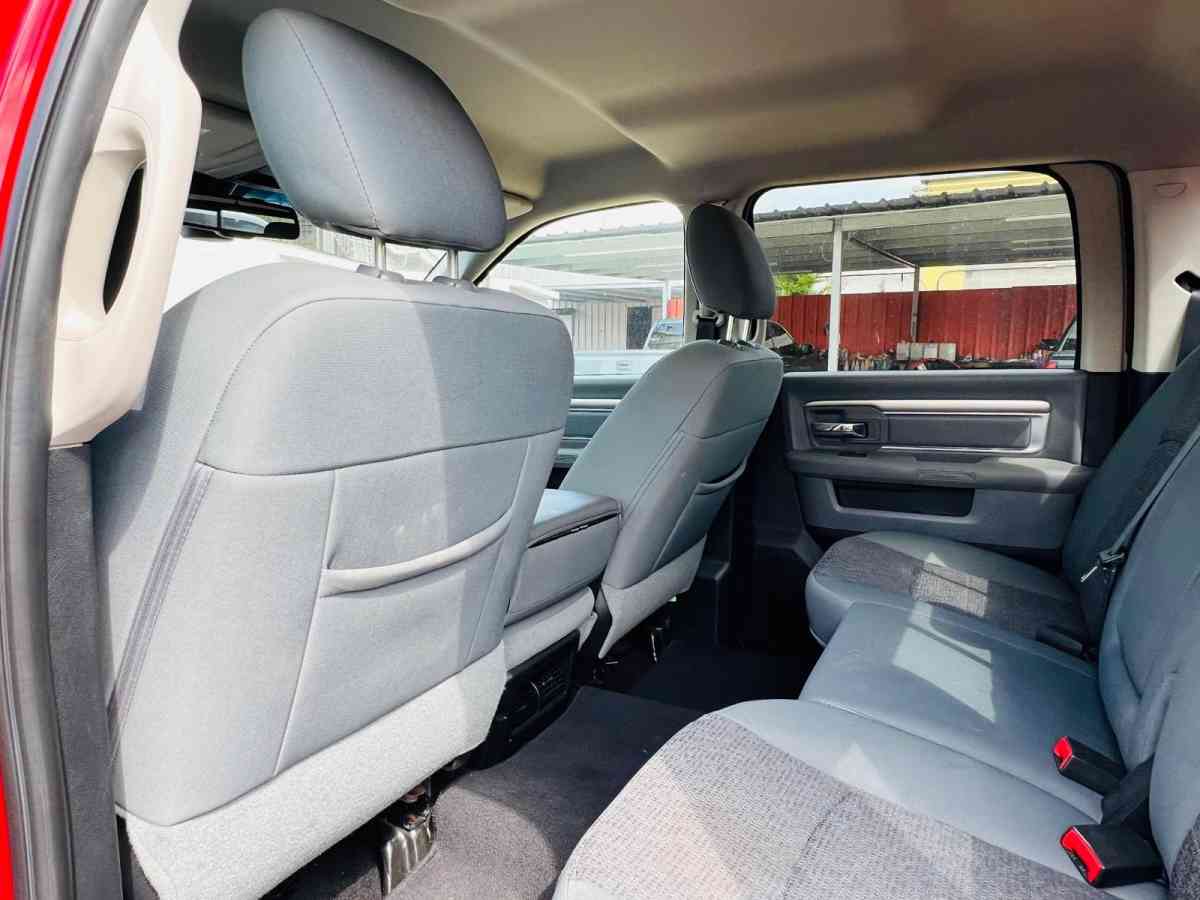 IN HOUSE FINANCING DODGE RAM 2015 - Houston, Texas - FleaMarketBay