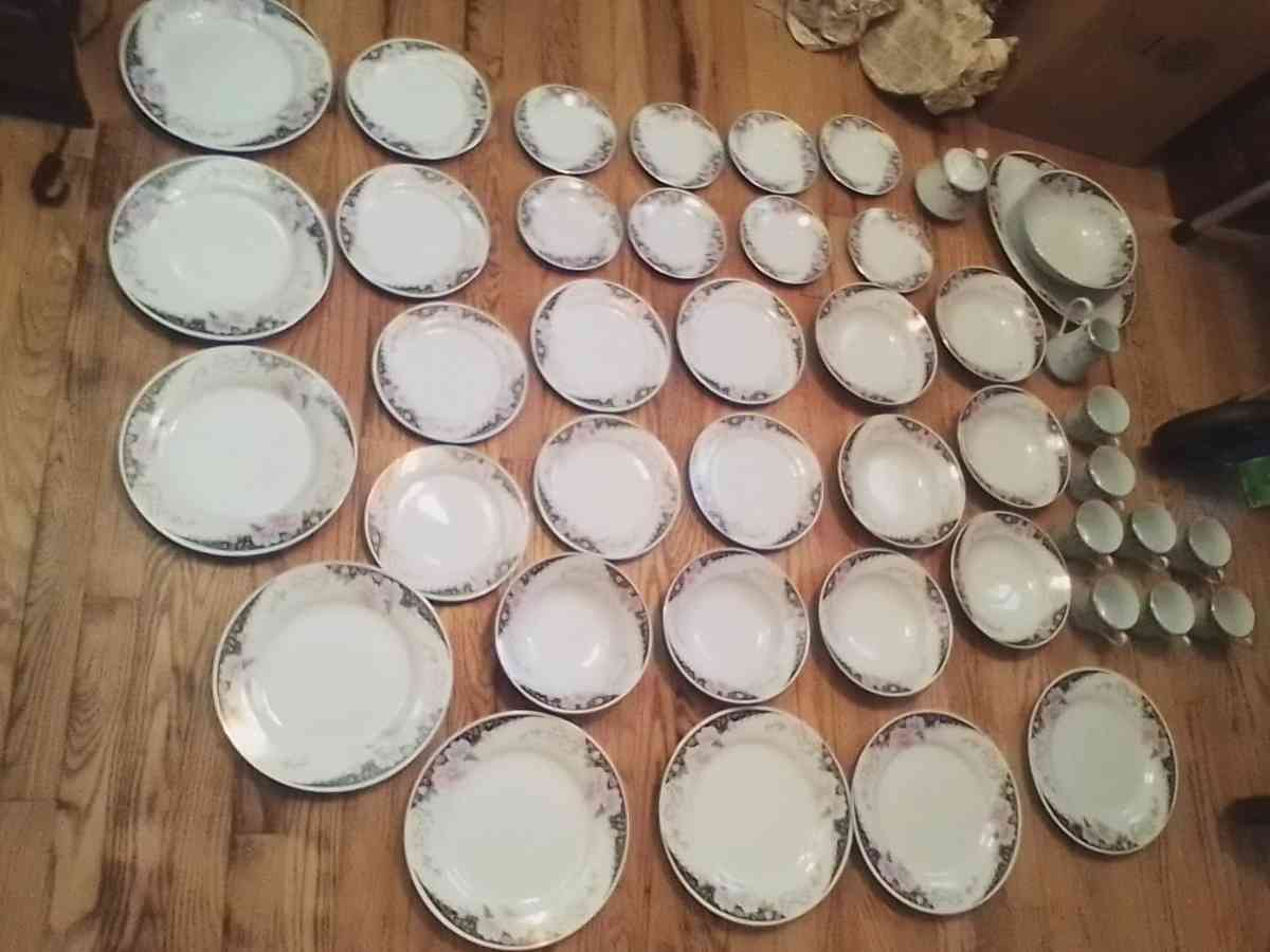 Black china dishes - Knoxville, Tennessee - FleaMarketBay