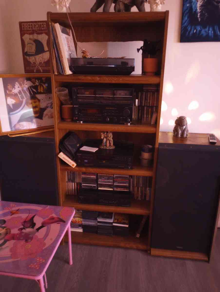 two two bedroom apartment for sale everything must go 2000 f - Lebanon, Ohio - FleaMarketBay