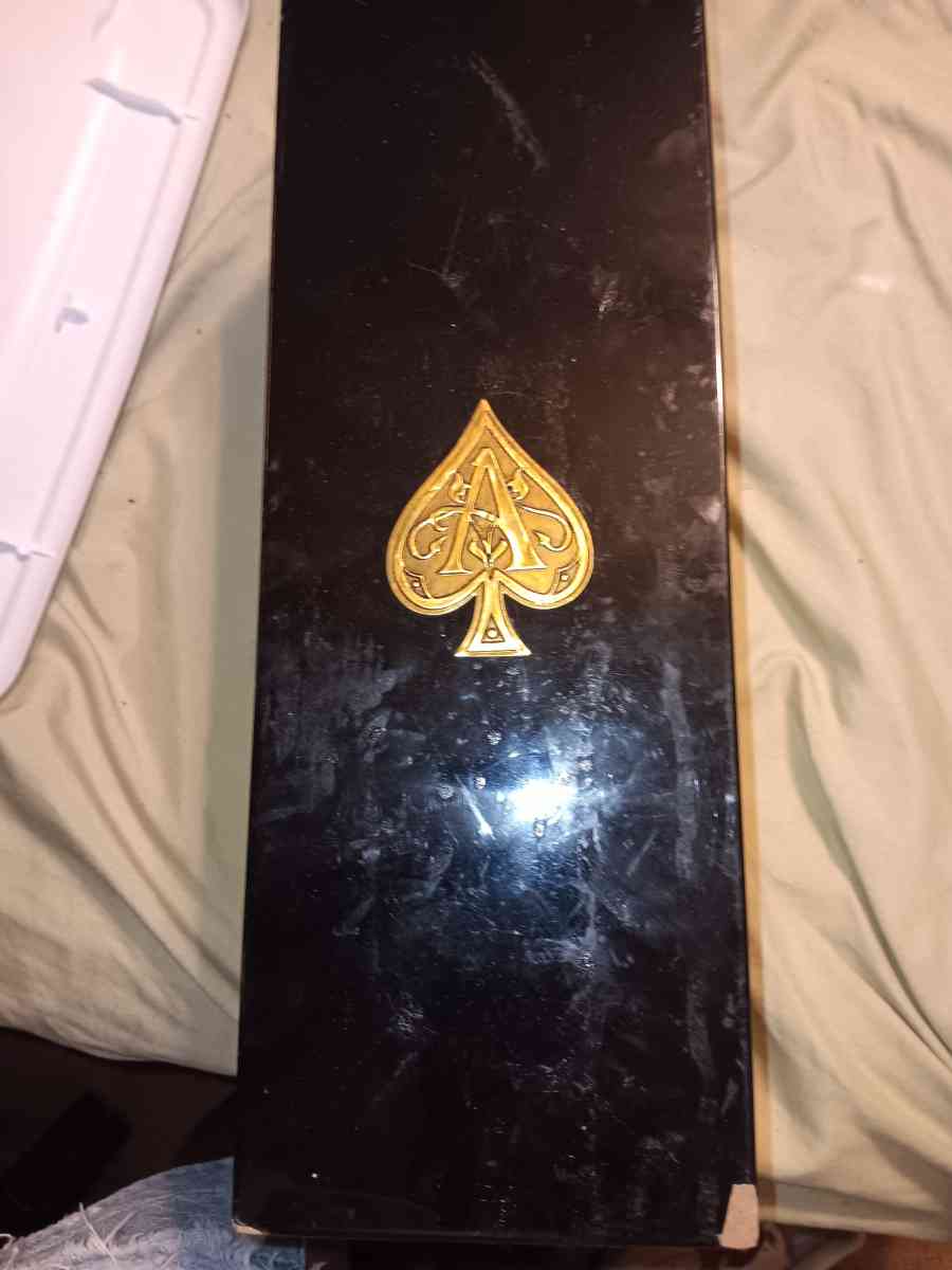 wine chest - Charlotte, North Carolina