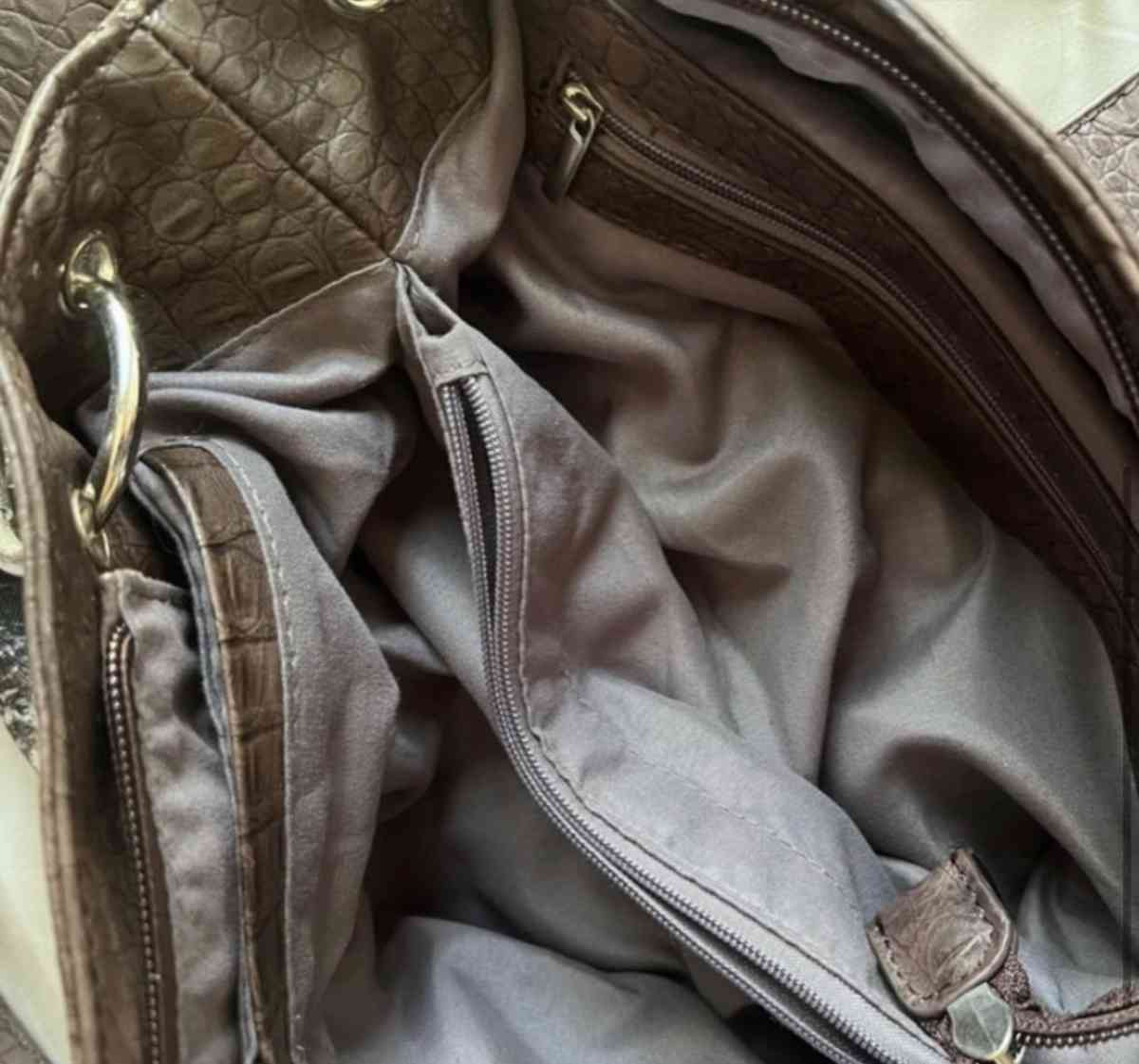 Buckle Purse - Russellville, Alabama - FleaMarketBay