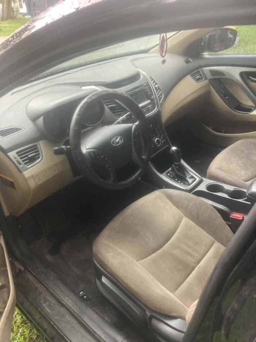Hyundai Elantra 2015 - Lakeland, Florida - FleaMarketBay