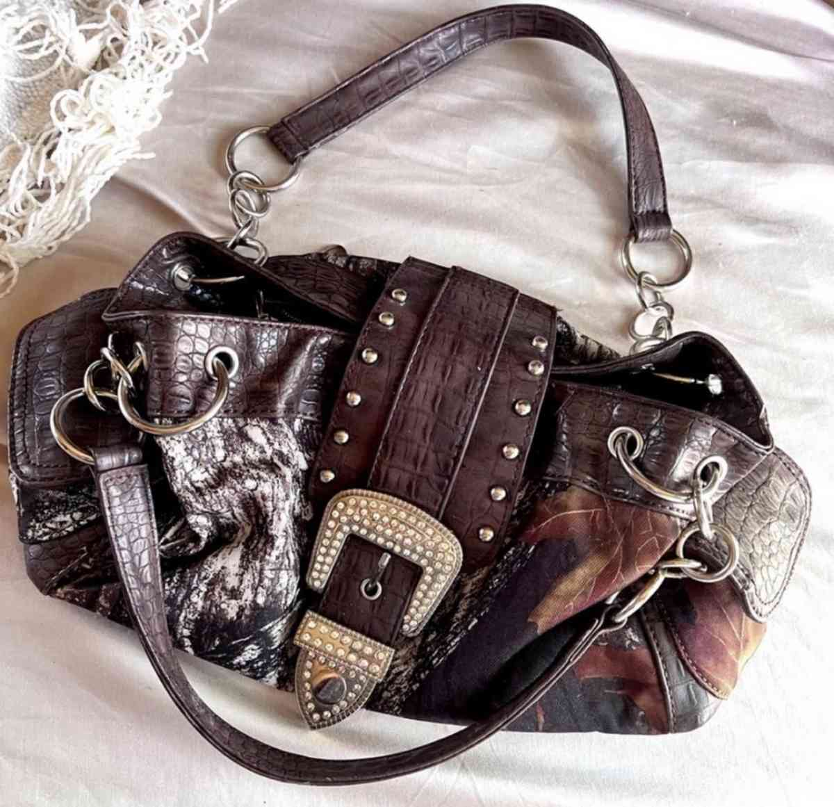 Buckle Purse - Russellville, Alabama
