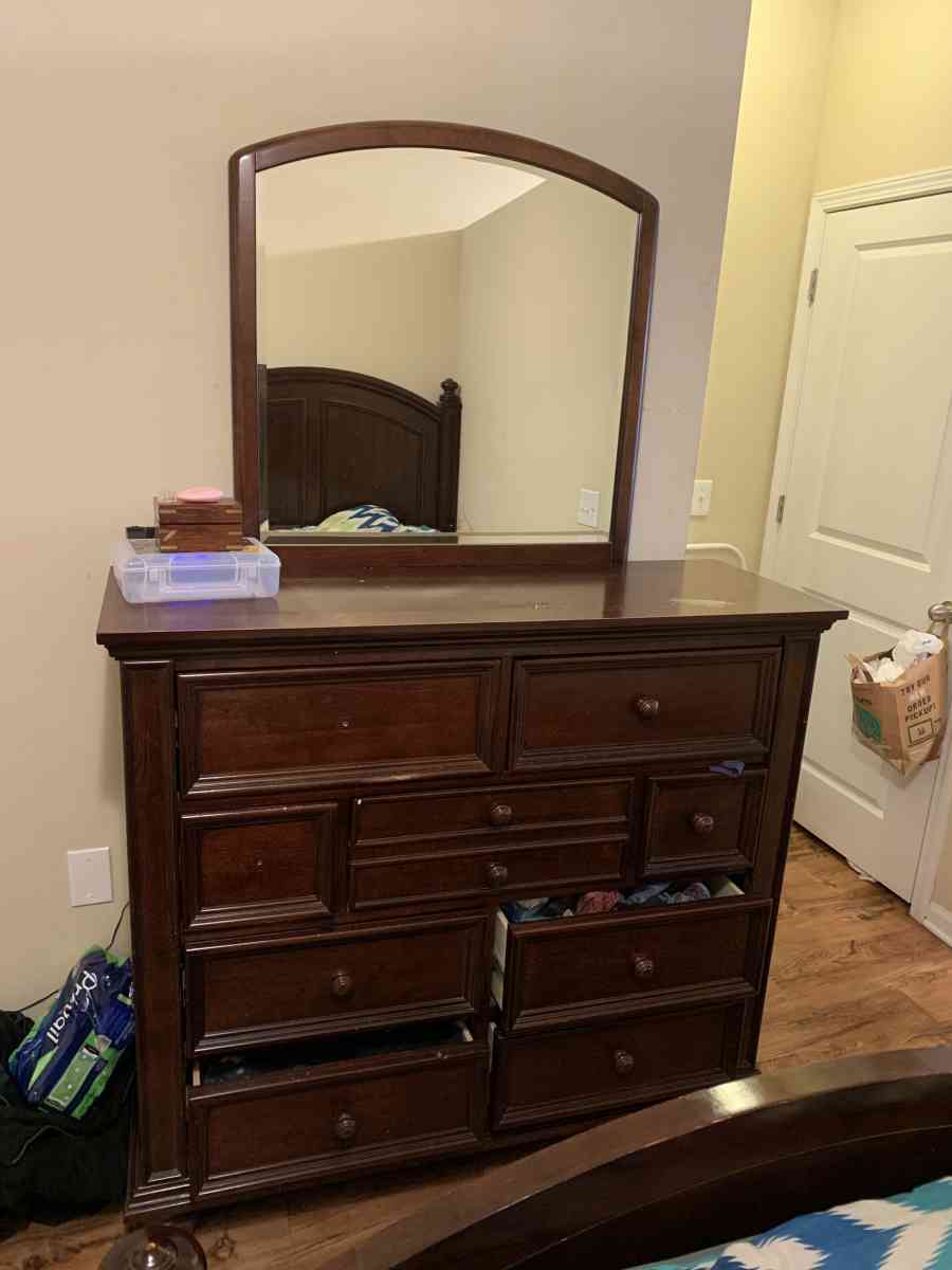 a couch a bed a dresser and a tv stand and a side table - Oklahoma City, Oklahoma - FleaMarketBay
