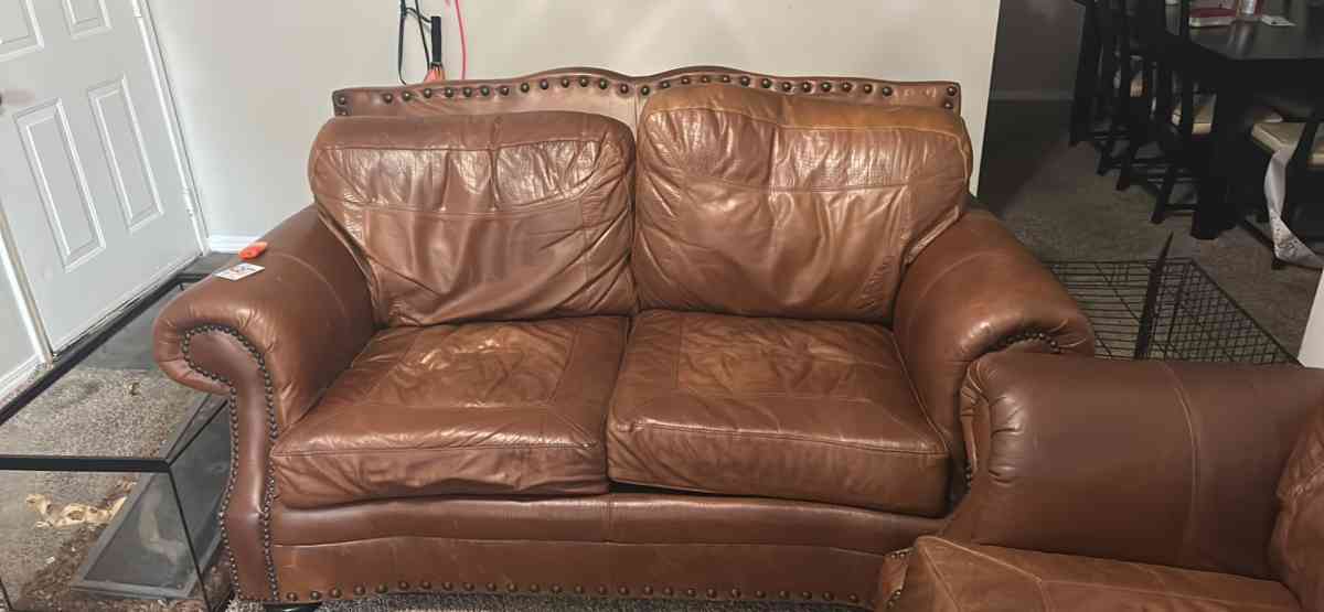 Im selling it because I dont want these sofas - Plano, Texas - FleaMarketBay