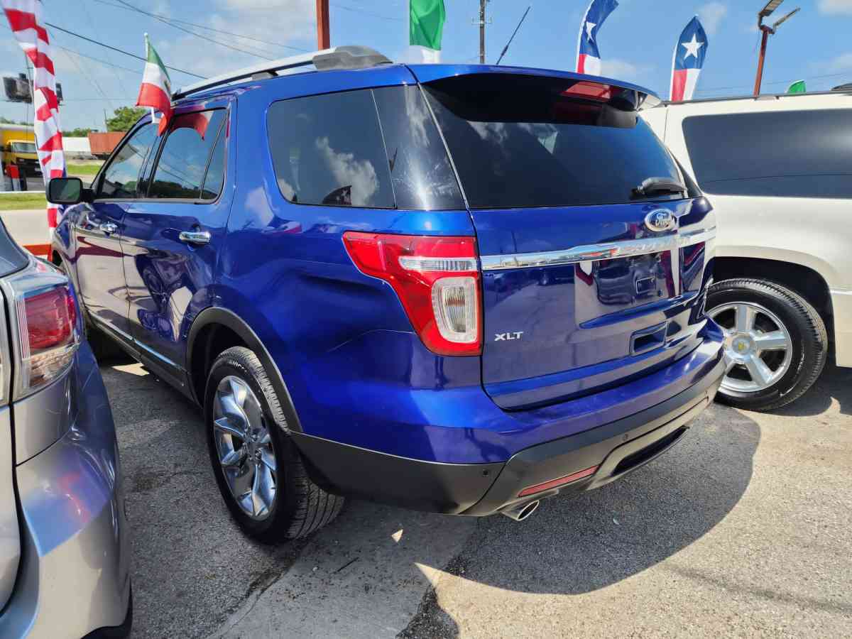 Ford Explorer V6 XLT 2013 - Houston, Texas - FleaMarketBay