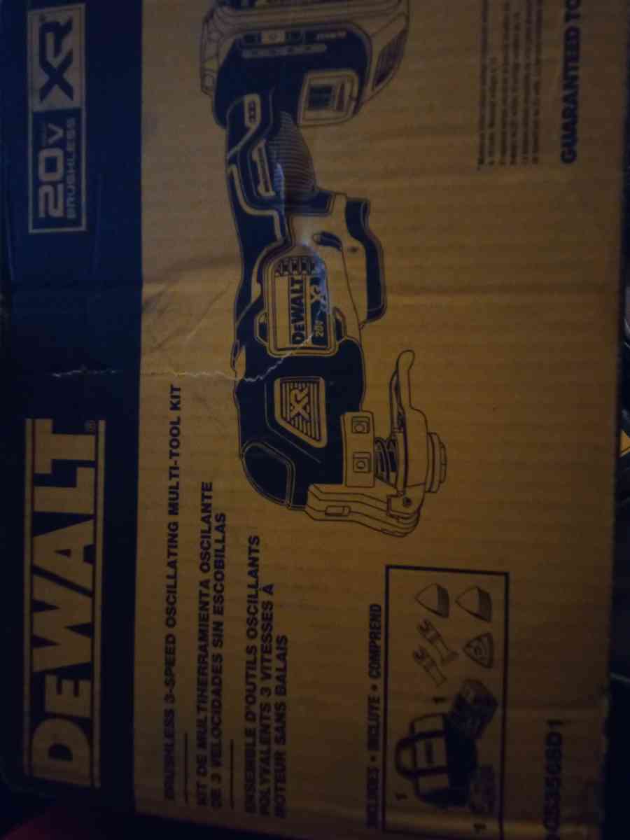 DeWalt brushless 3 speed oscillating multi tool kit - Wichita, Kansas