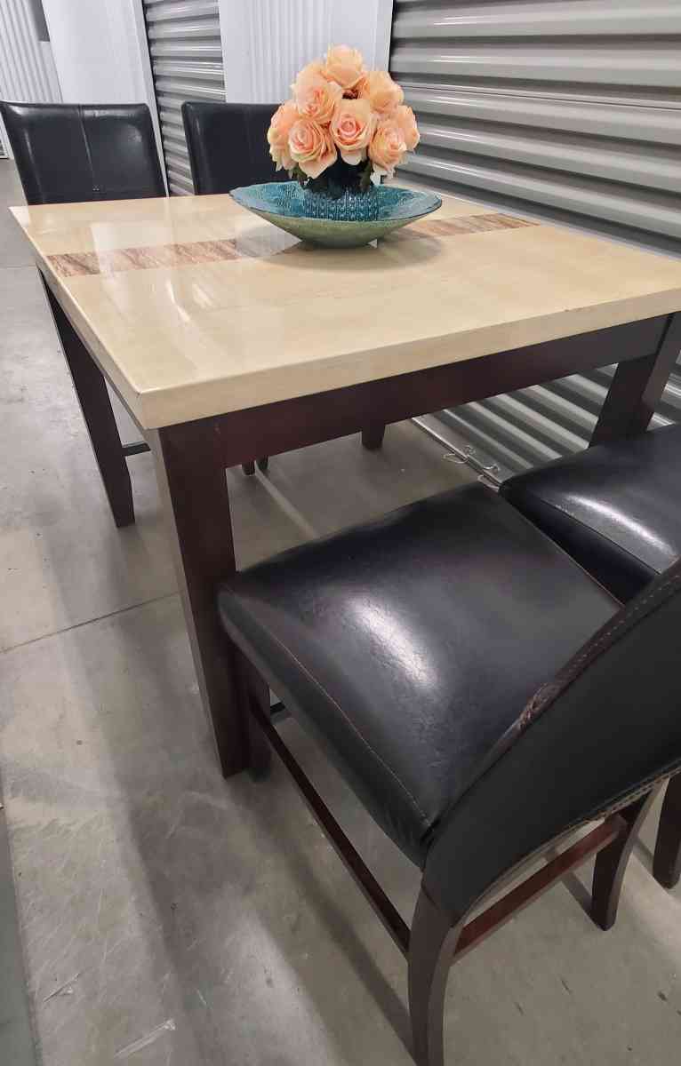 Dining set - Las Vegas, Nevada - FleaMarketBay