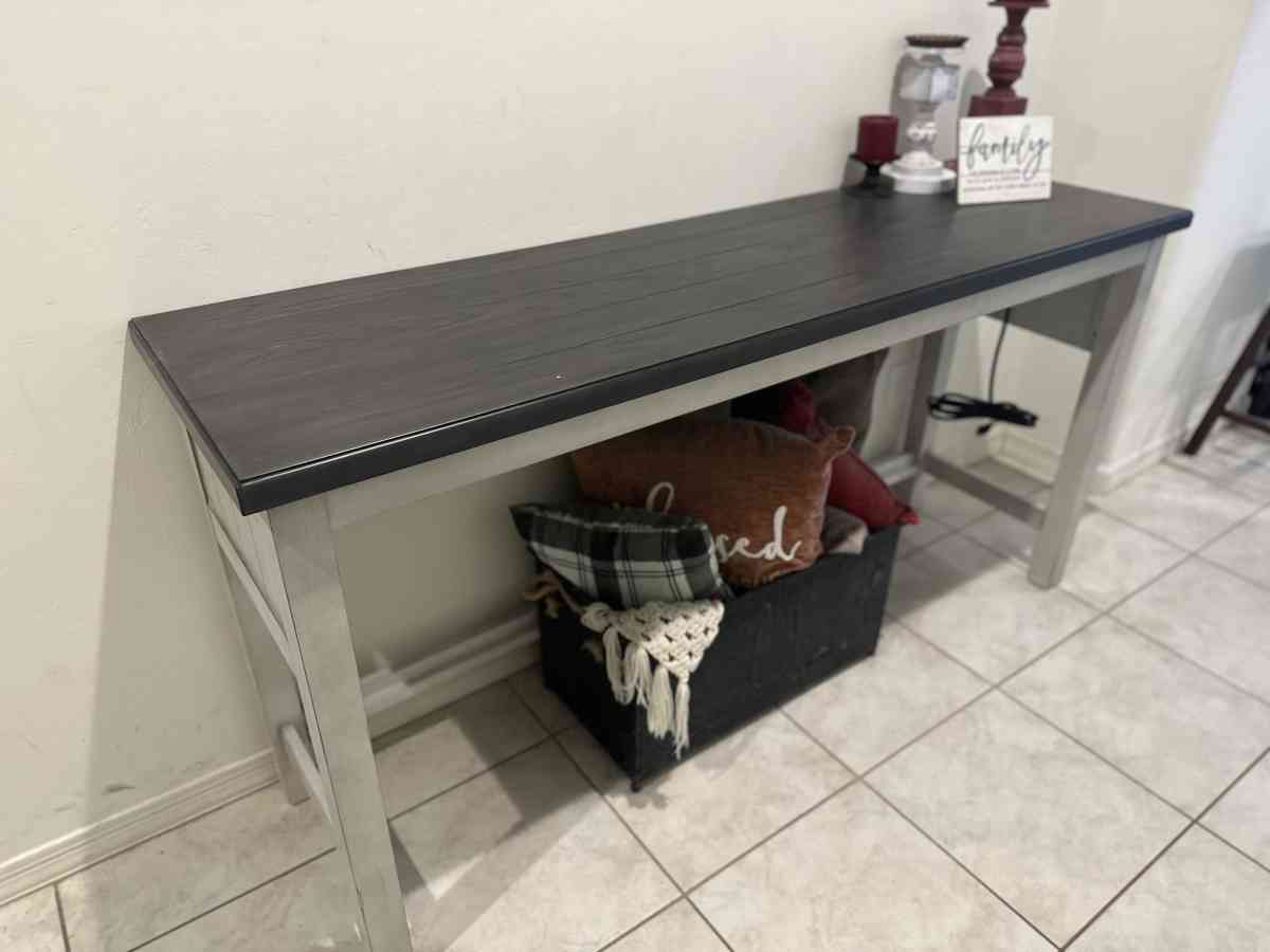 Costco Table - Tucson, Arizona - FleaMarketBay