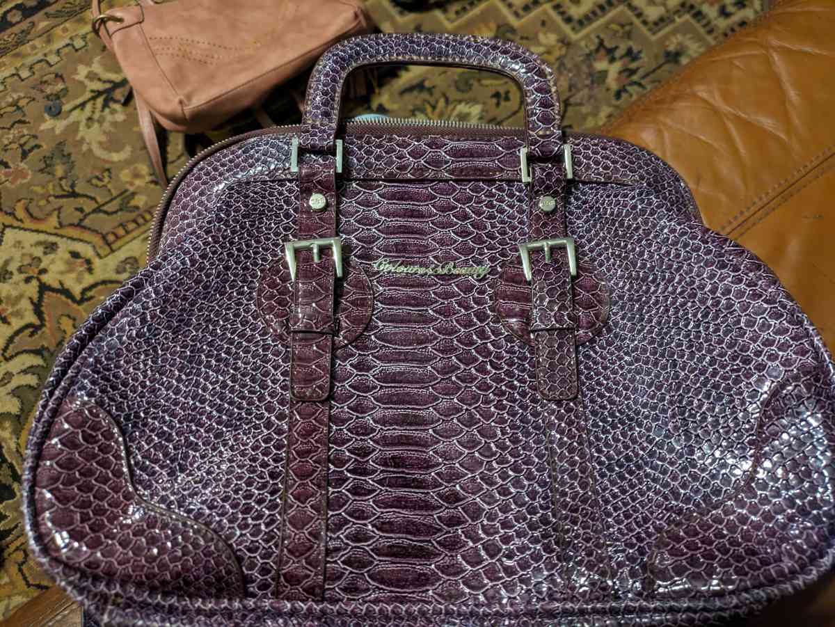 colours beauty - Charlotte, North Carolina