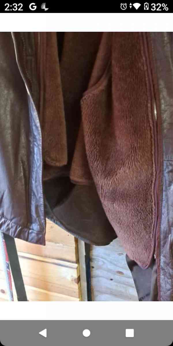 womans leather jacket with zip out liner - Splendora, Texas - FleaMarketBay