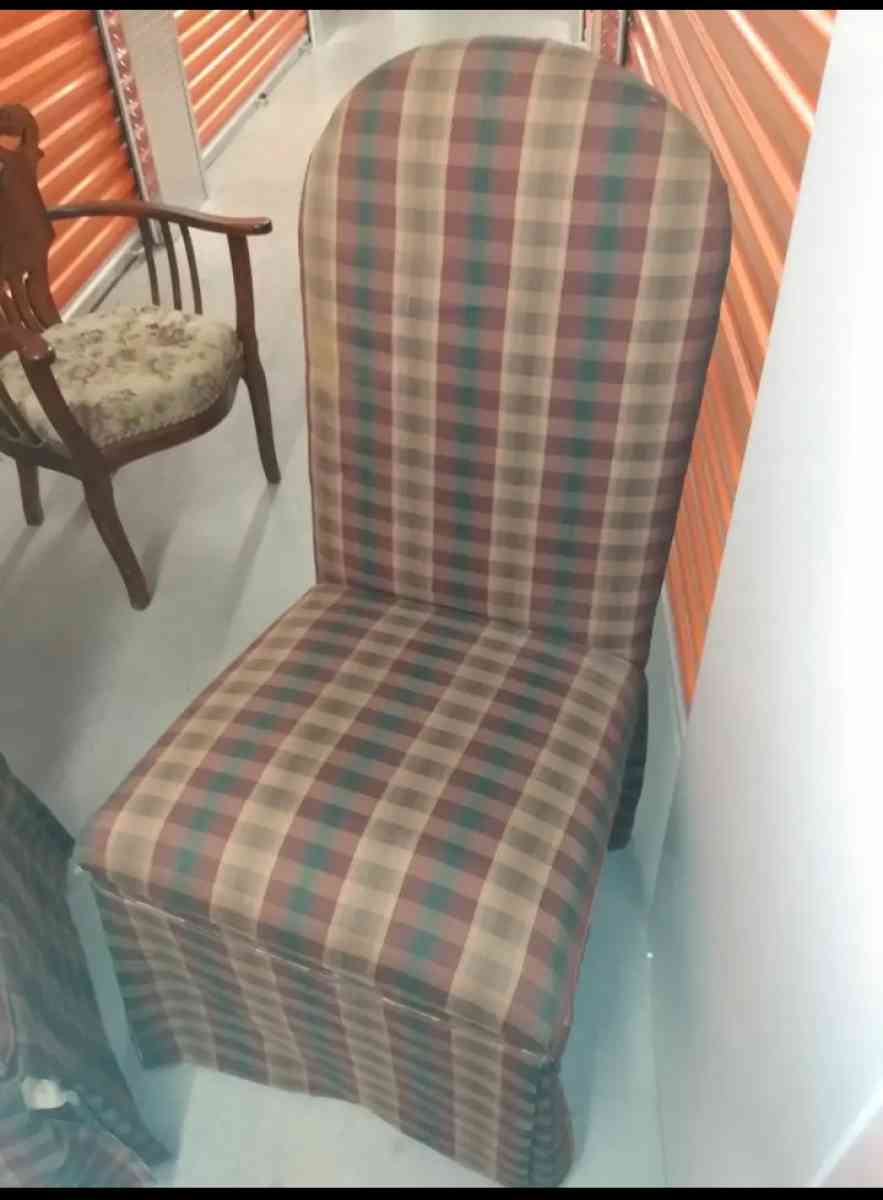 beautiful 2 accent chairs - Houston, Texas - FleaMarketBay