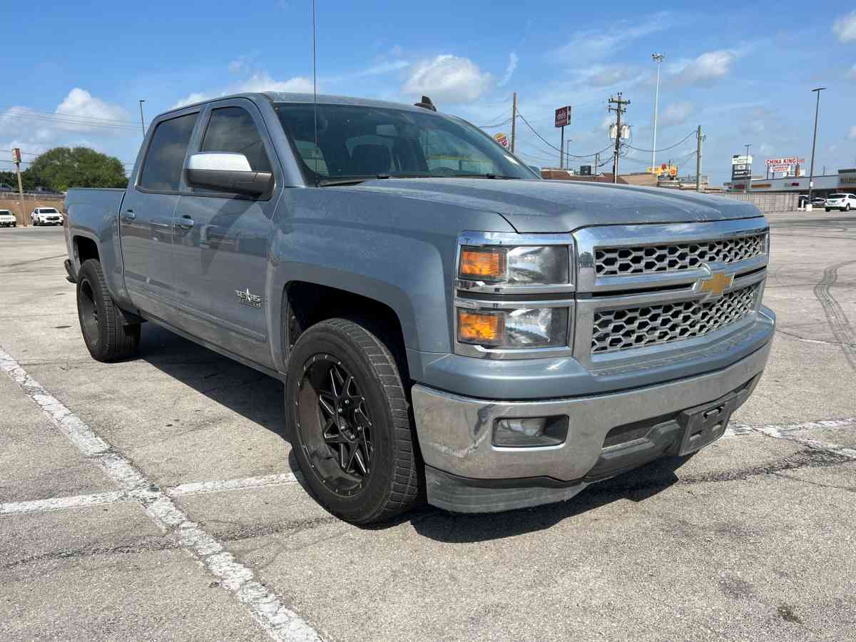 Chevrolet Silverado 2015 - Houston, Texas - FleaMarketBay