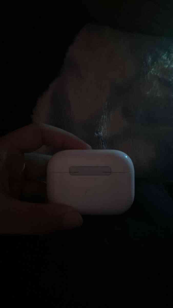 air pods pros - Texas City, Texas - FleaMarketBay