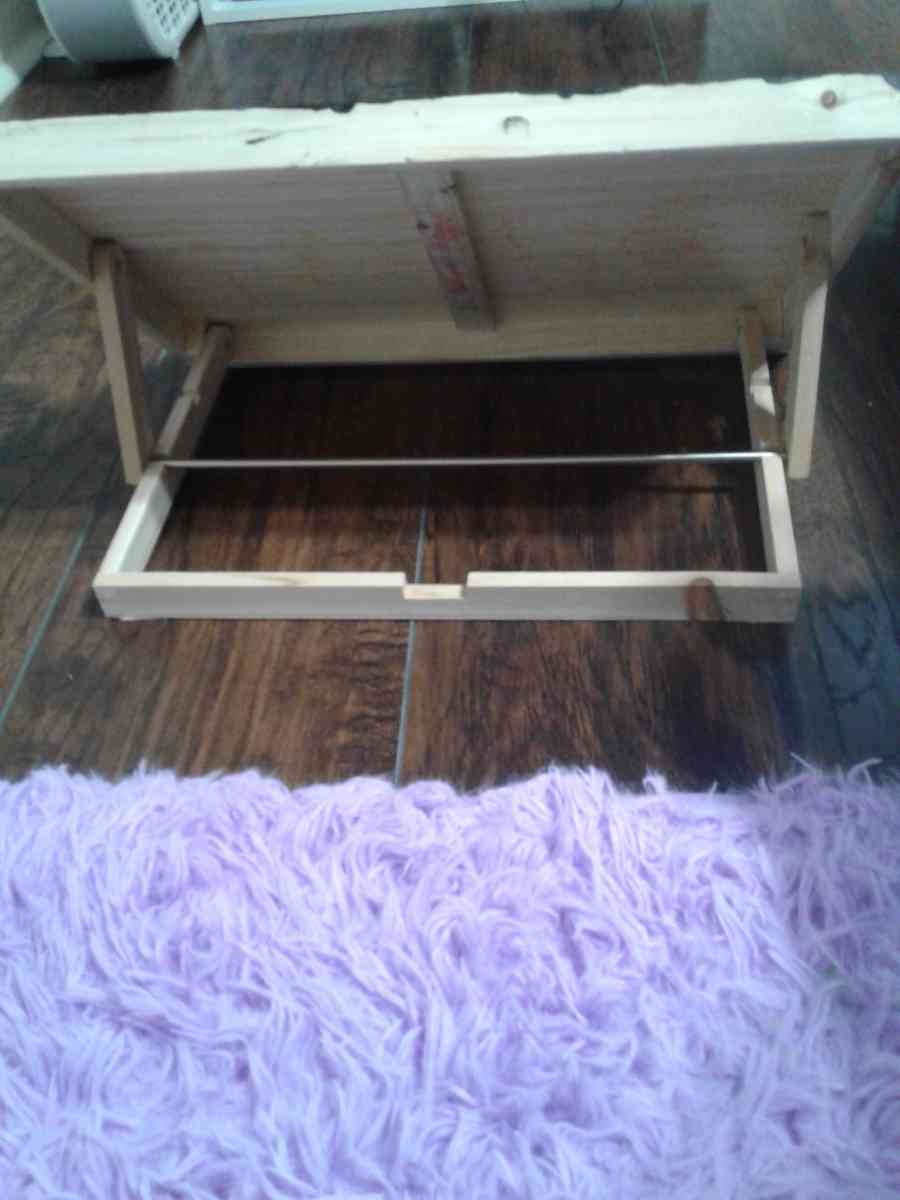 painting holder - Searcy, Arkansas - FleaMarketBay