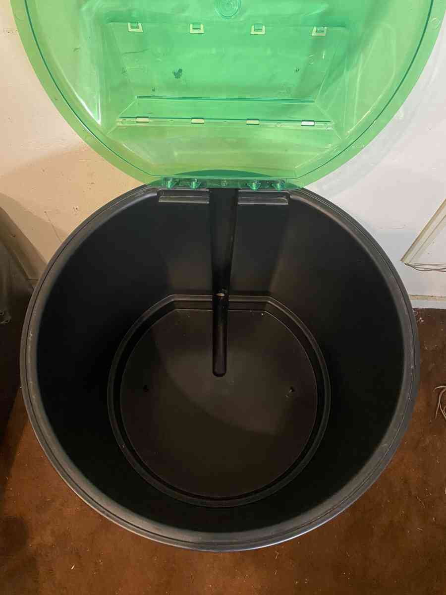 Mello Yello Cooler - Bainbridge, Georgia - FleaMarketBay