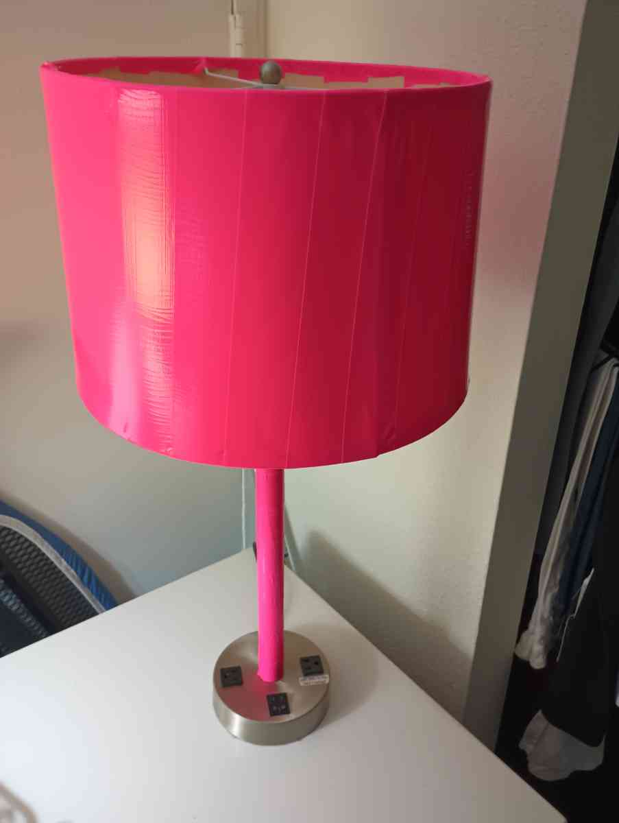 pink and chrome lamp - Fort Lauderdale, Florida - FleaMarketBay