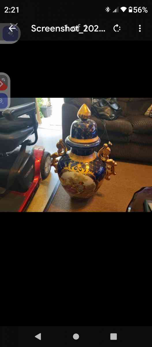 Thursday big old vase - Alicia, Arkansas