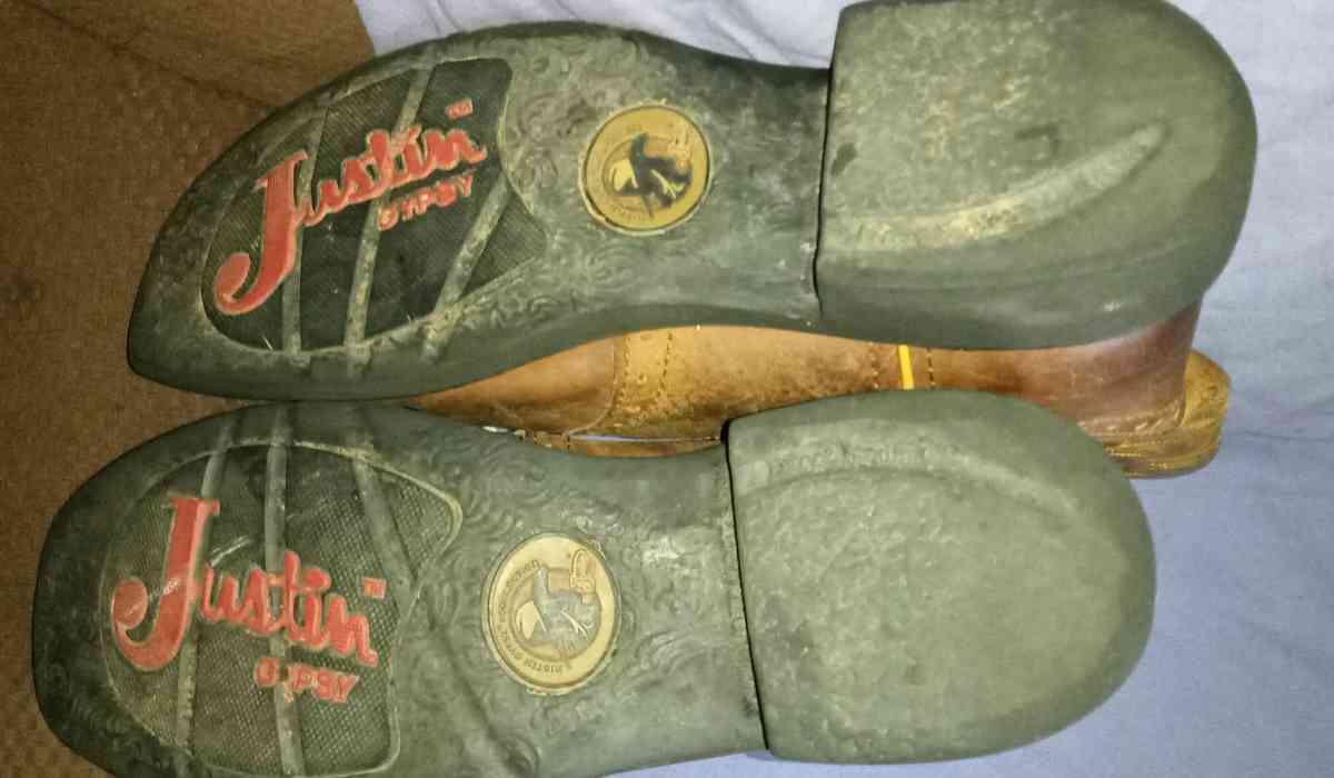 womens cowgirl boots - Akron, Ohio - FleaMarketBay