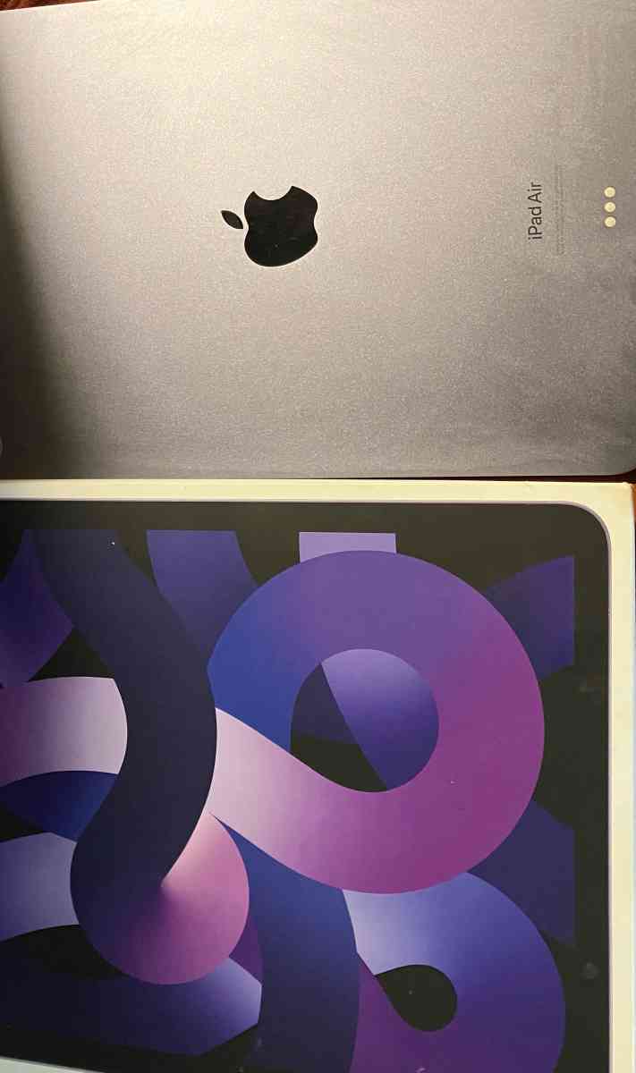 iPad Air 5th Generation - Lancaster, Ohio - FleaMarketBay