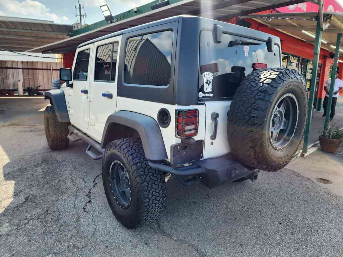 Jeep Wrangler 2014 - Houston, Texas - FleaMarketBay
