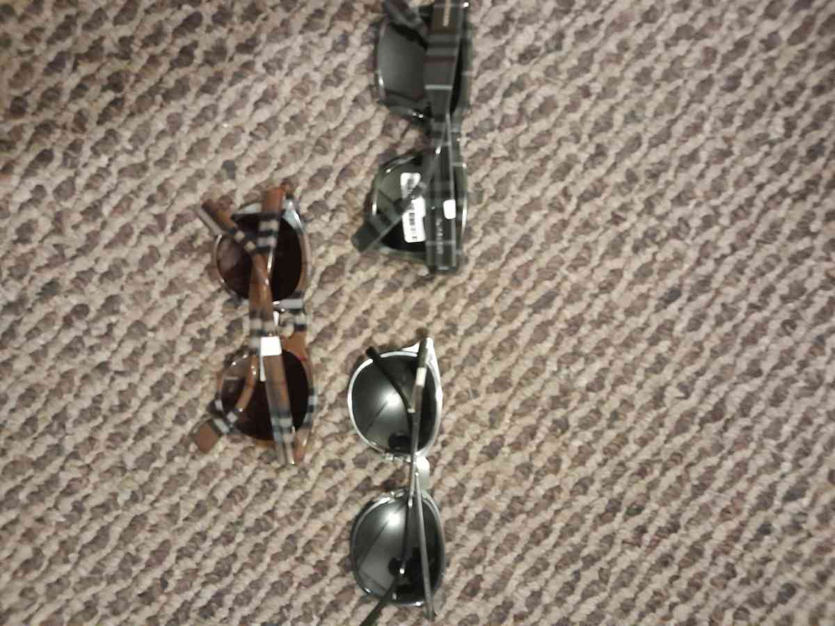 Burberry sunglasses - Baltimore, Maryland - FleaMarketBay