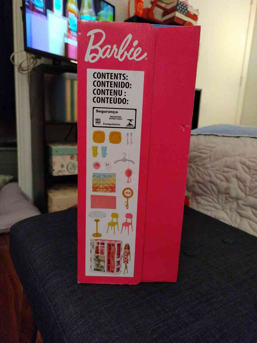 brand new Barbie fold and go play set barbie included - Sarasota, Florida - FleaMarketBay