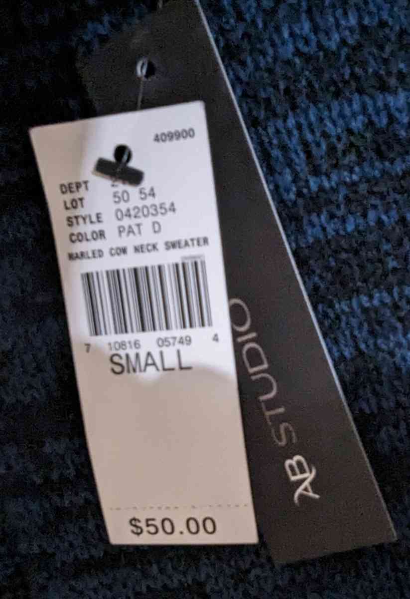AB Studio Sweater - Muncie, Indiana - FleaMarketBay