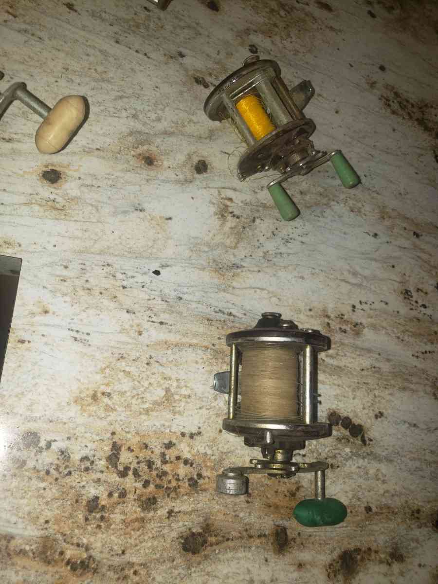 antique fishing reels - Norfolk, Virginia - FleaMarketBay