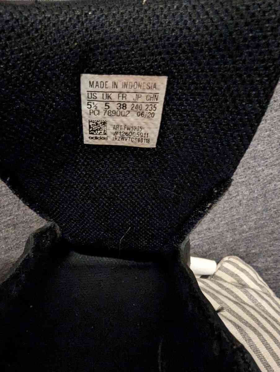 Adidas Superstar Sneakers - Muncie, Indiana - FleaMarketBay