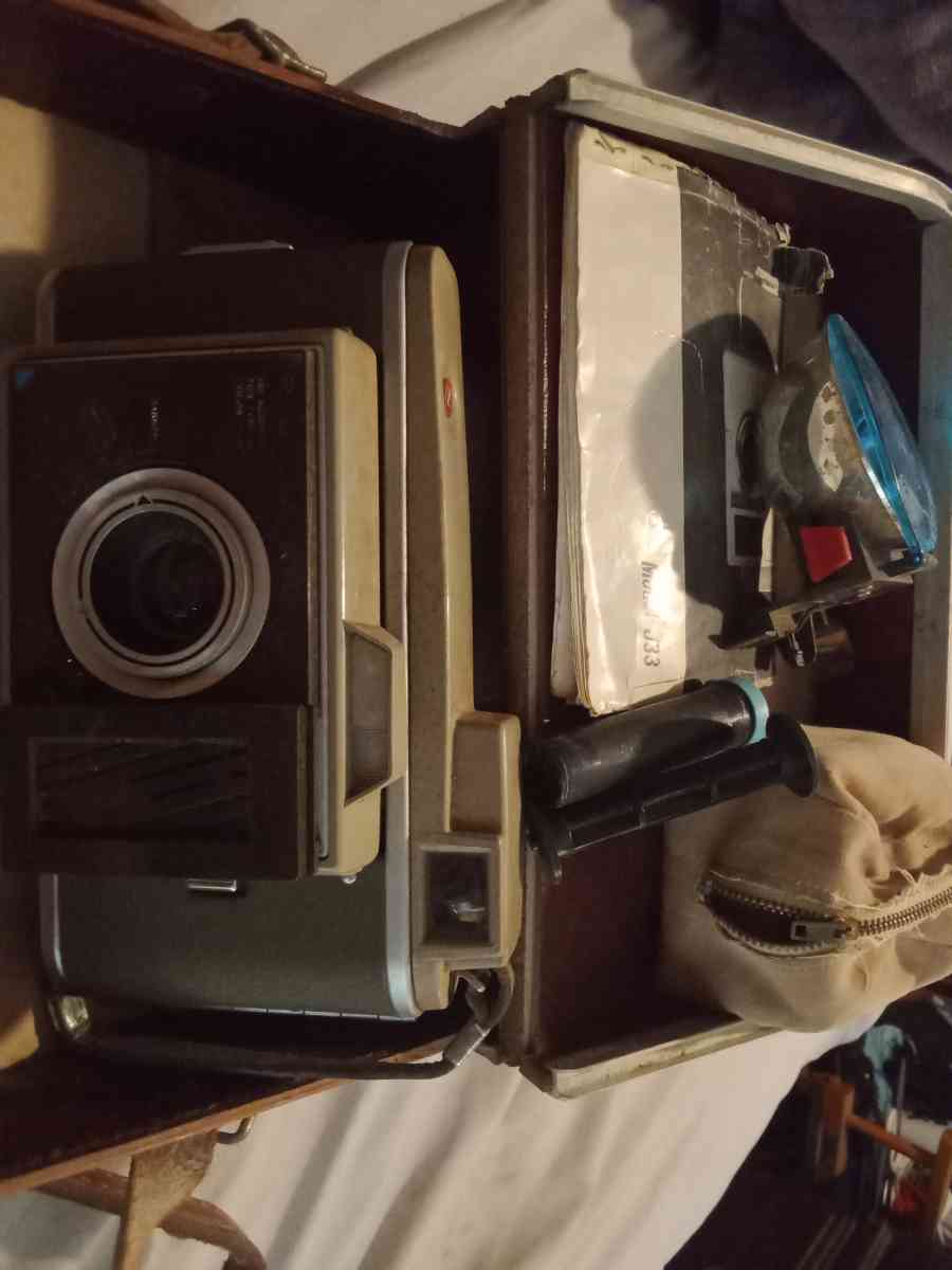 2 Original Antique Polaroid Cameras model J33 n 95B - Warrenville, South Carolina