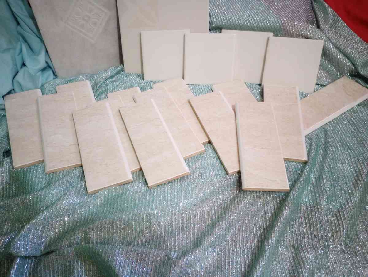 Hercules DryWall Cut Out Tool and Home and Garden Tiles - Alamosa, Colorado - FleaMarketBay