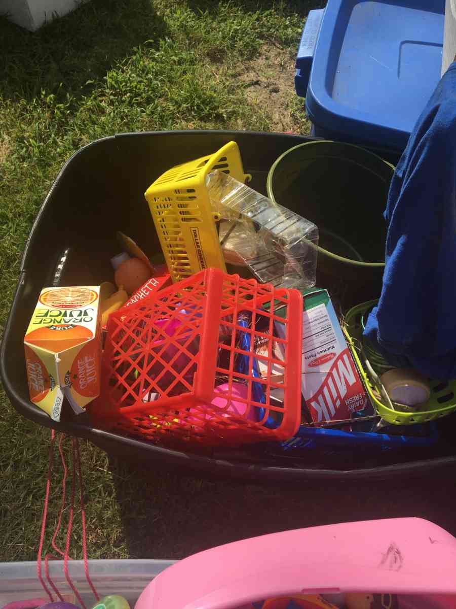 toys toys - Fayetteville, North Carolina - FleaMarketBay