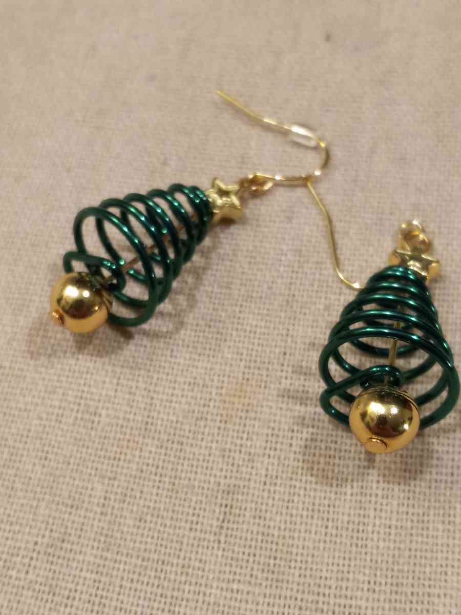 Womens Christmas Earrings - San Jose, California