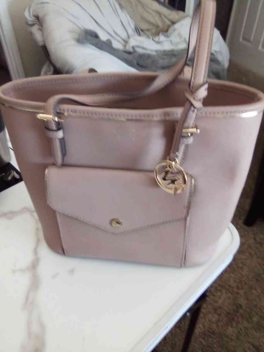Michael kors - Fort Worth, Texas - FleaMarketBay