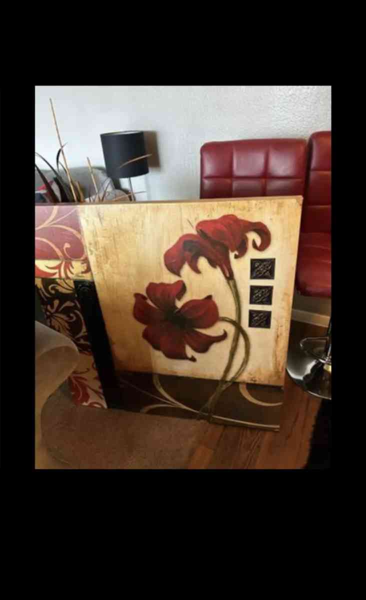 frame - Dallas, Texas