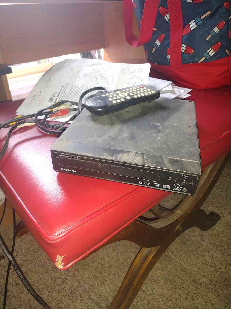 DVD player and dvds - Greenwood, Indiana - FleaMarketBay