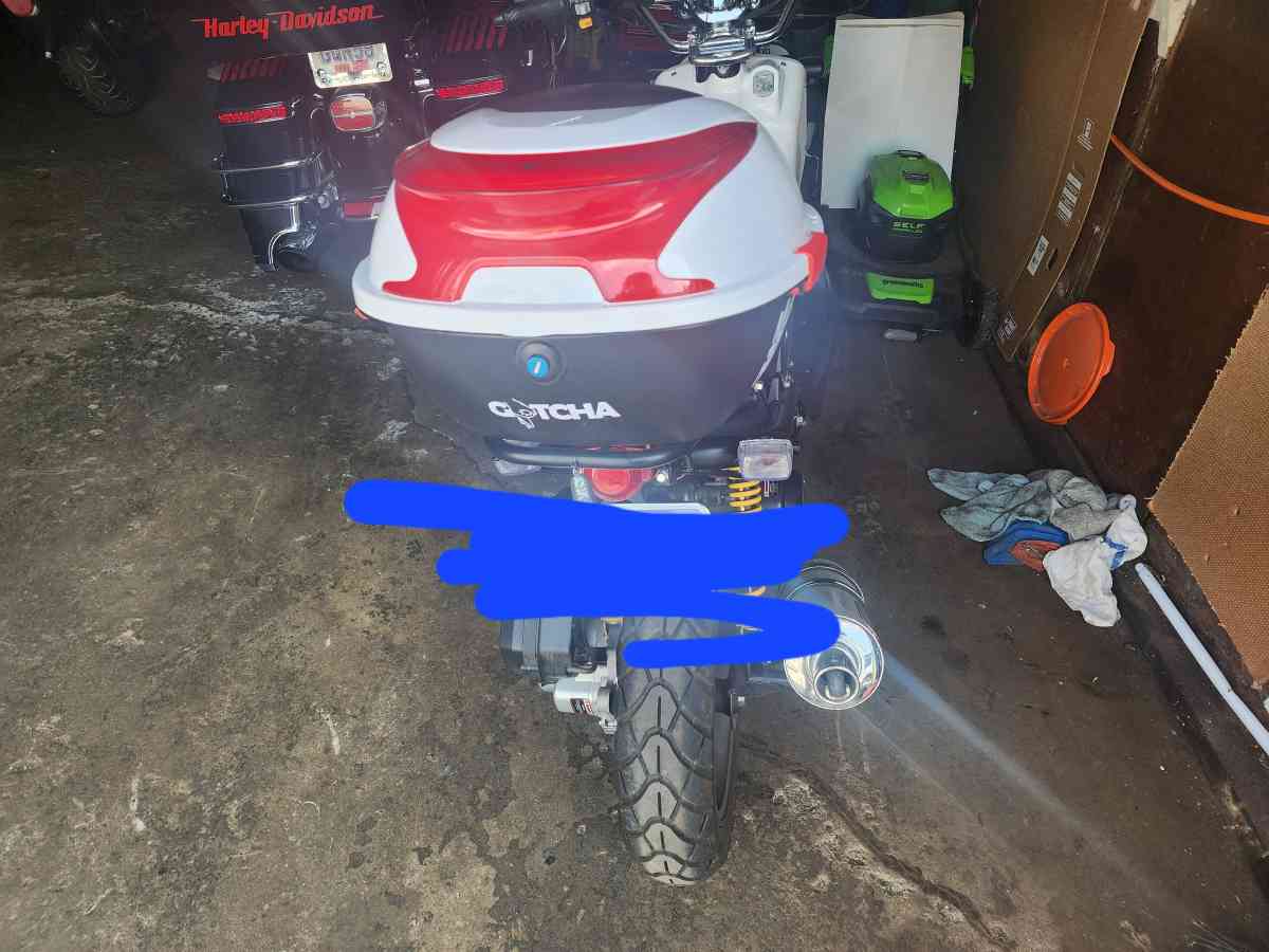 2022 rokt roketa - Cleveland, Ohio - FleaMarketBay