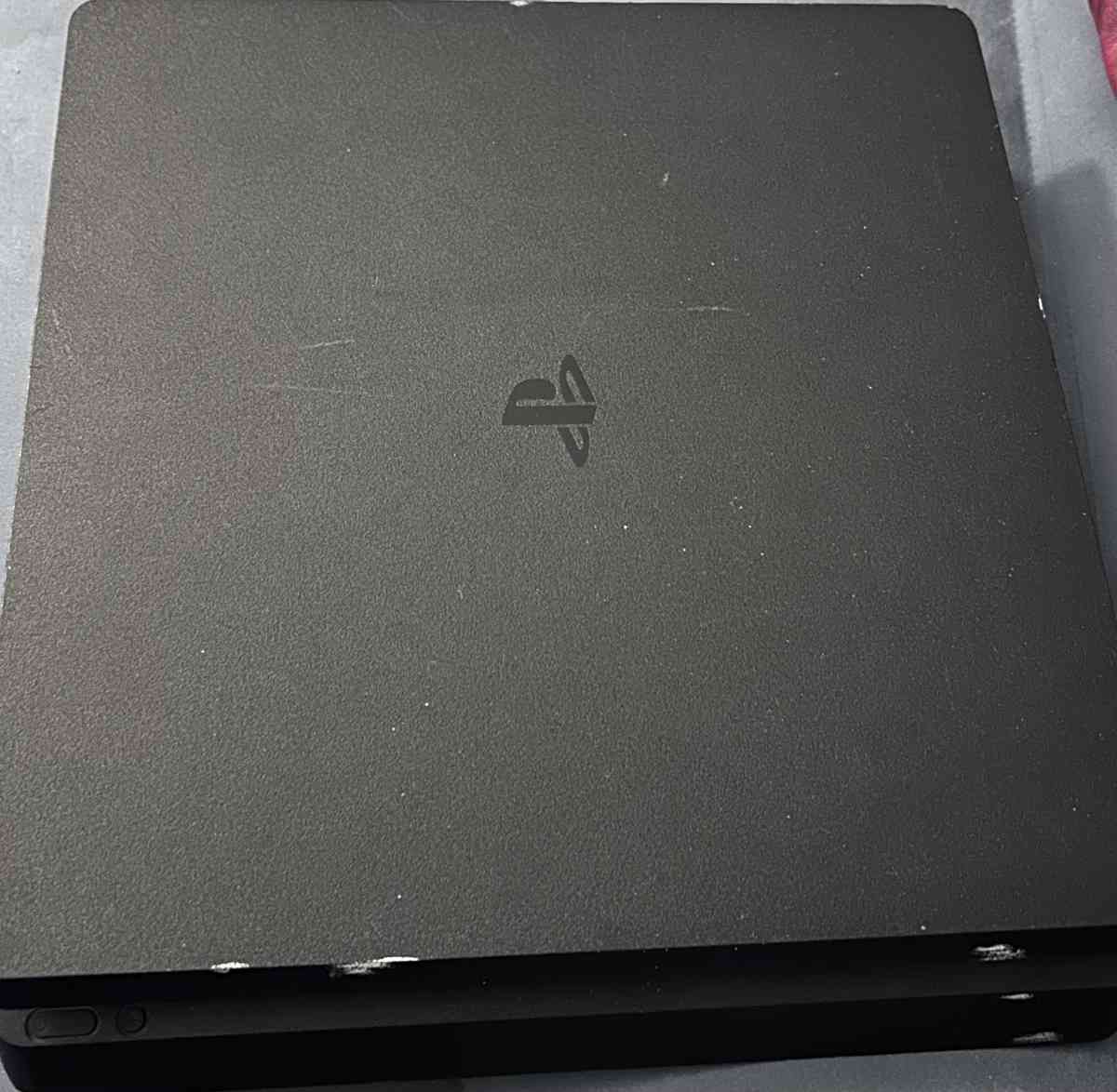 ps4 with 2 controllers - Las Vegas, Nevada