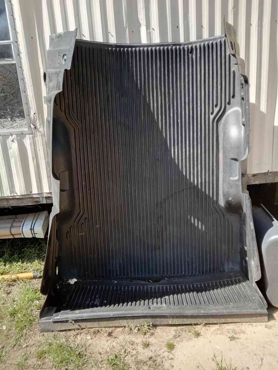 Ford and Chevy bedliners - Montgomery, Texas - FleaMarketBay