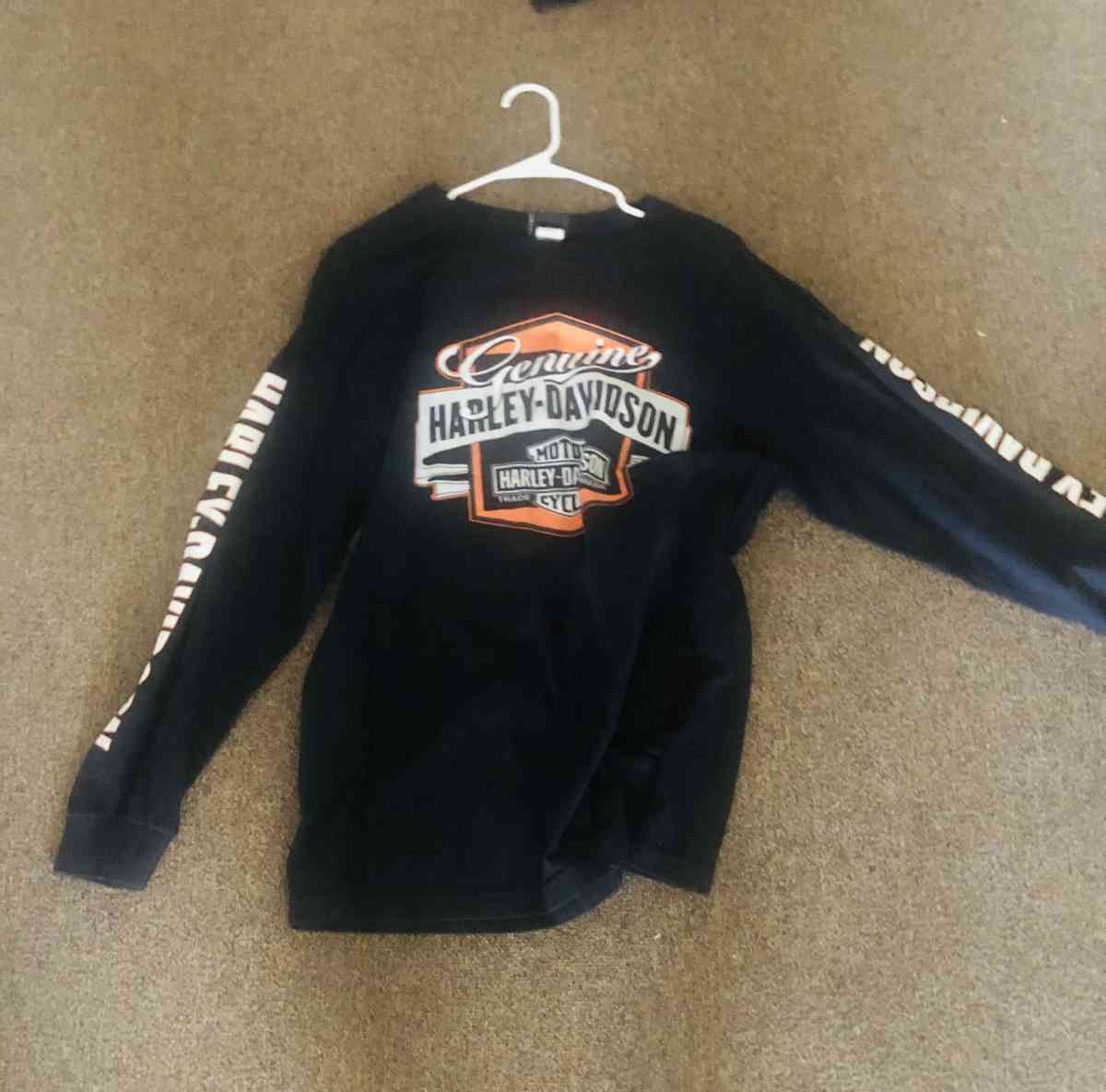 I am selling two Harley Davidson long sleeve - El Paso, Texas - FleaMarketBay