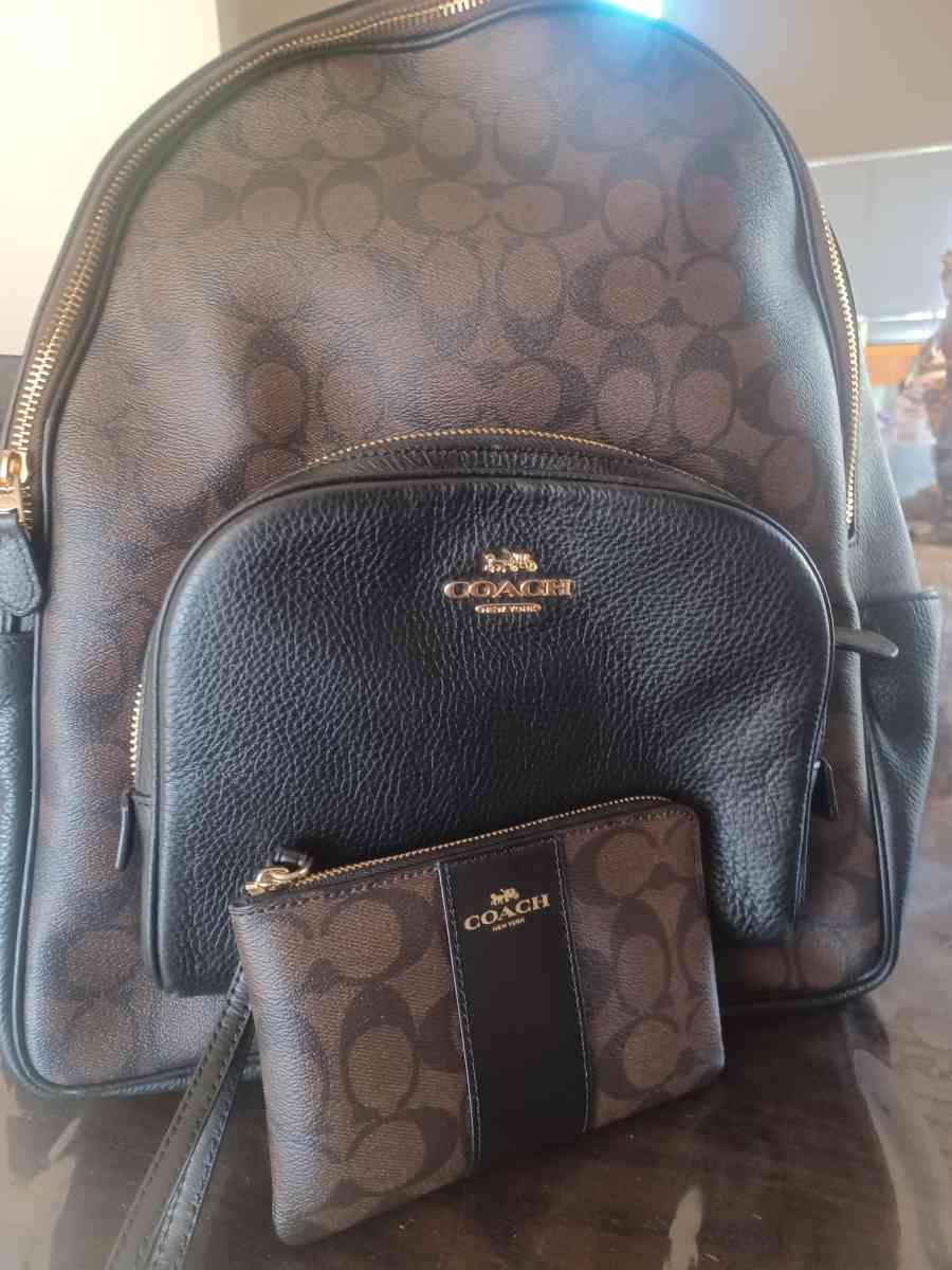 coach backpack - Riverside, California - FleaMarketBay