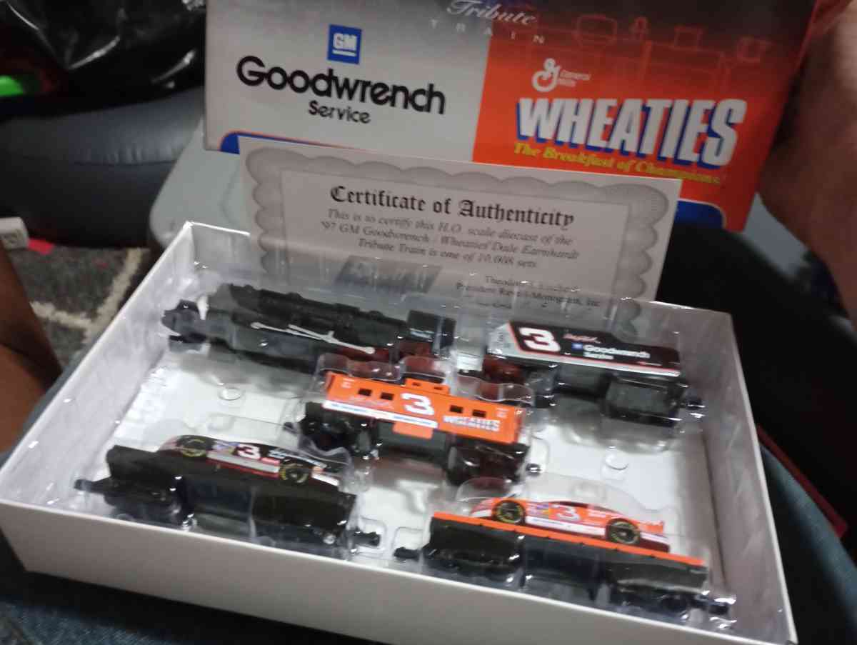Dale Earnhardt Sr die cast tran and car set