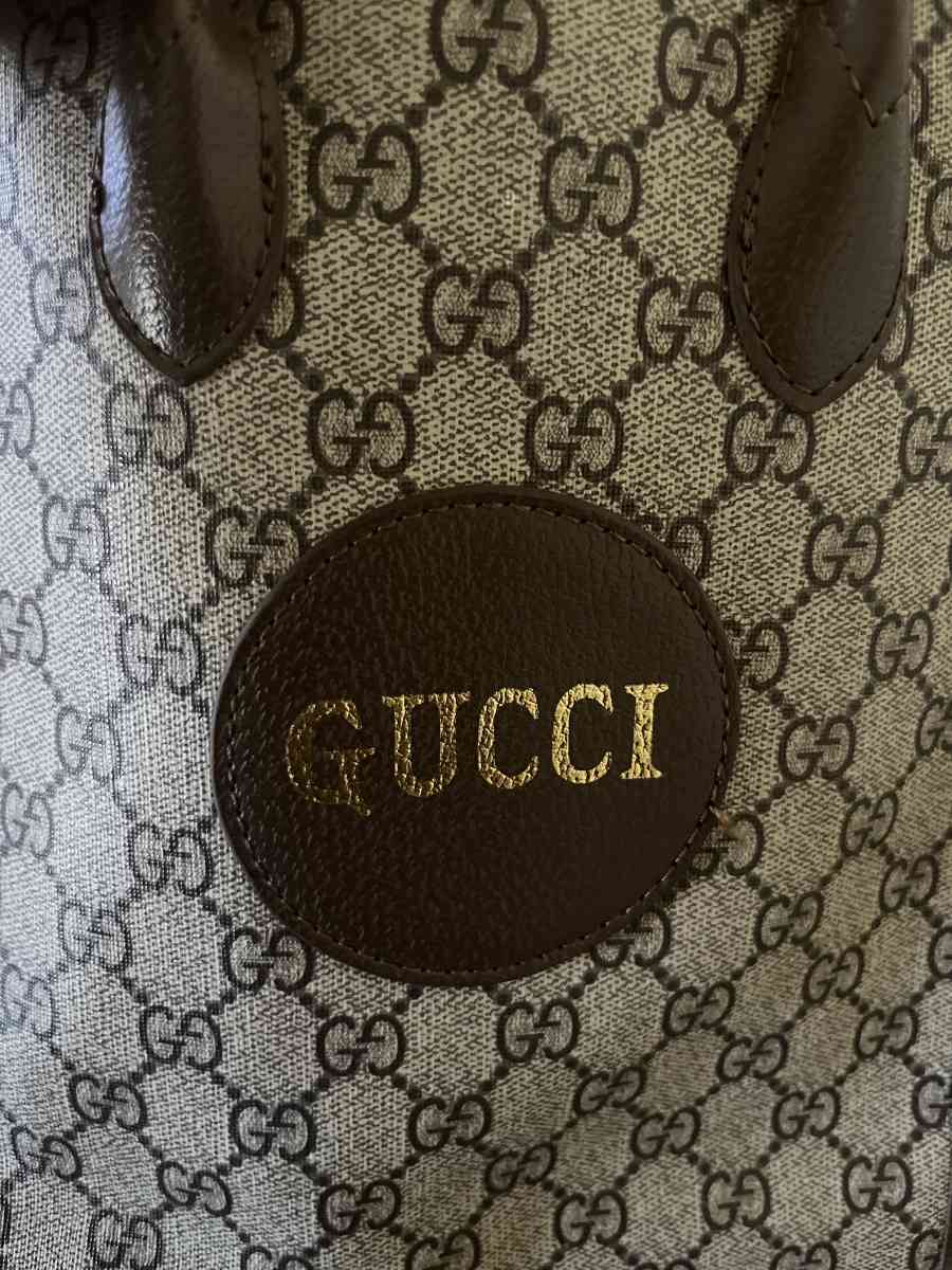 Gucci hand held purse - Baltimore, Maryland