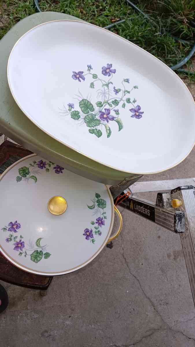 real fine china big  dinnerware set handpainted - Montgomery, Alabama - FleaMarketBay