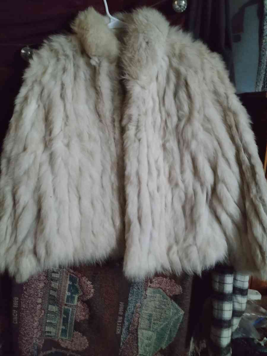 Blue fox fur coat - Yuba City, California - FleaMarketBay
